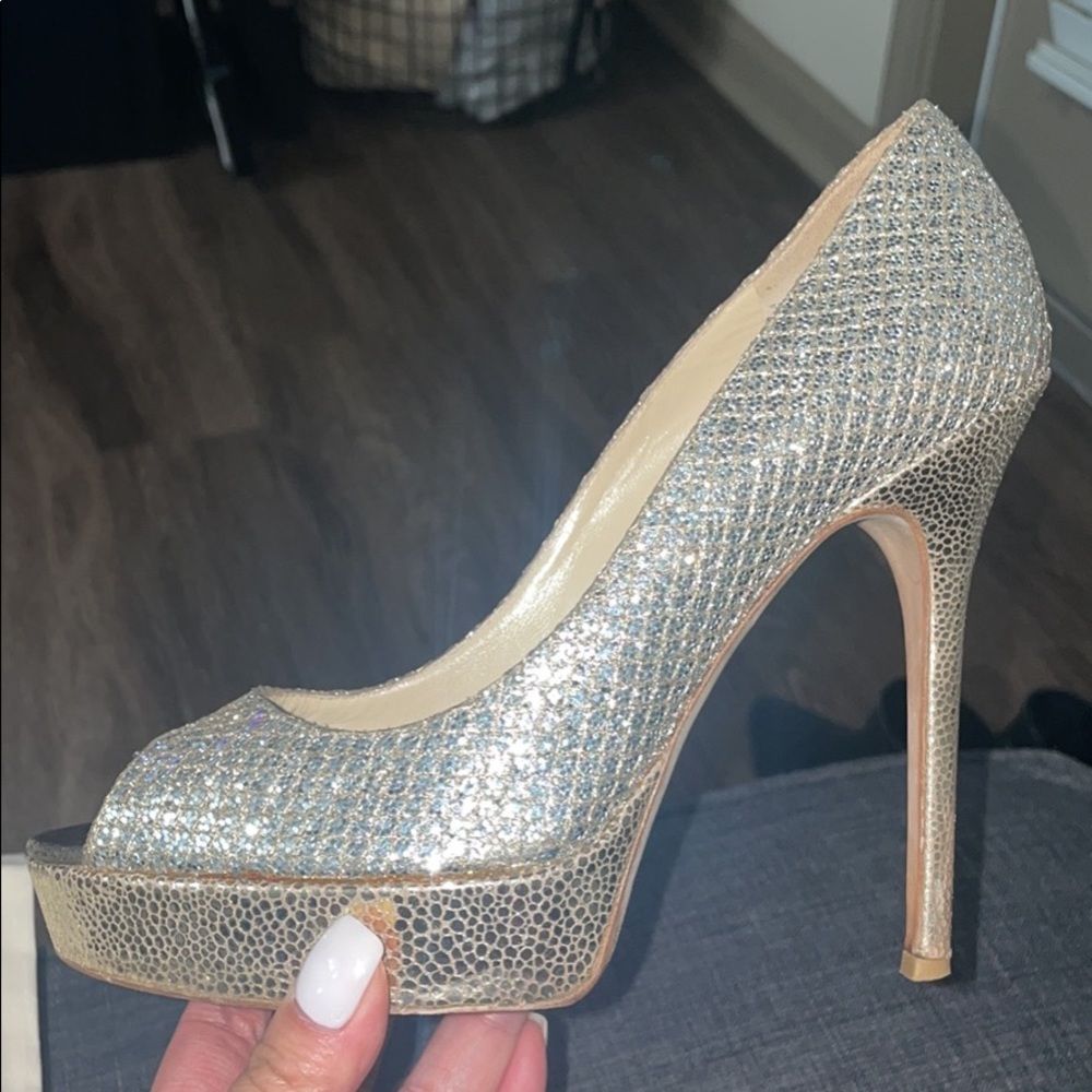 Jimmy Choo champagne peep toe pumps size 37 or 7 - Picture 1 of 4